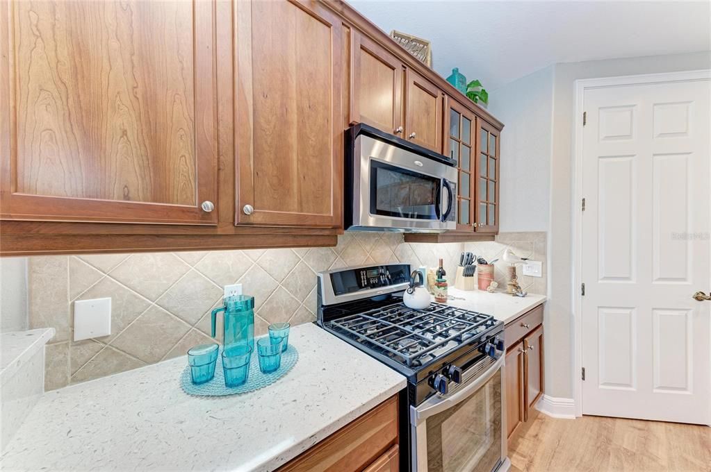 For Sale: $535,000 (3 beds, 2 baths, 1748 Square Feet)