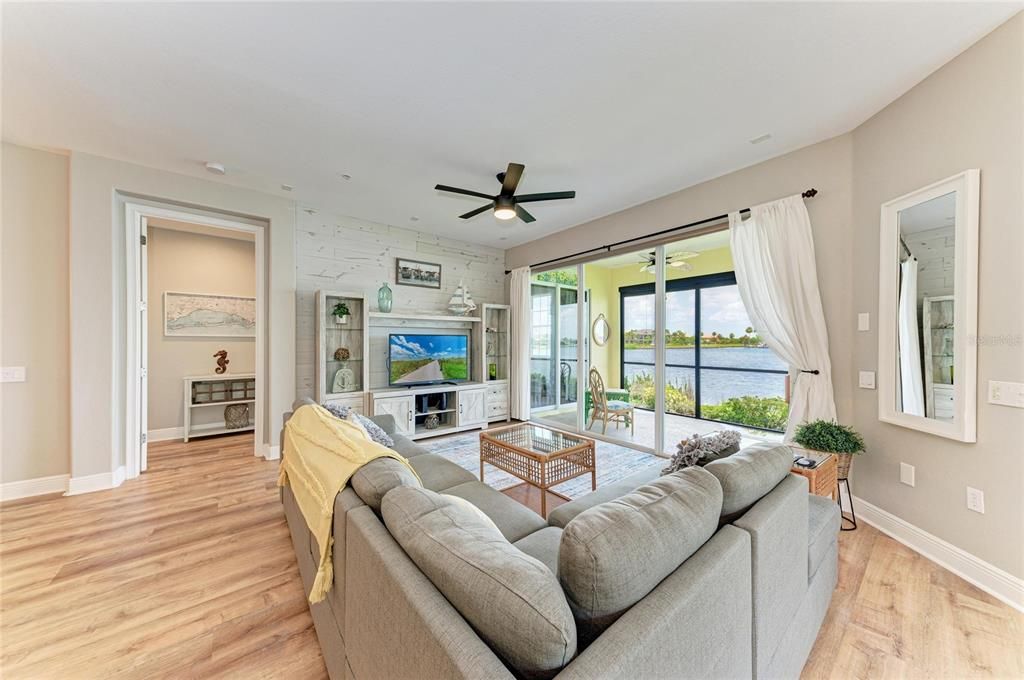 For Sale: $535,000 (3 beds, 2 baths, 1748 Square Feet)