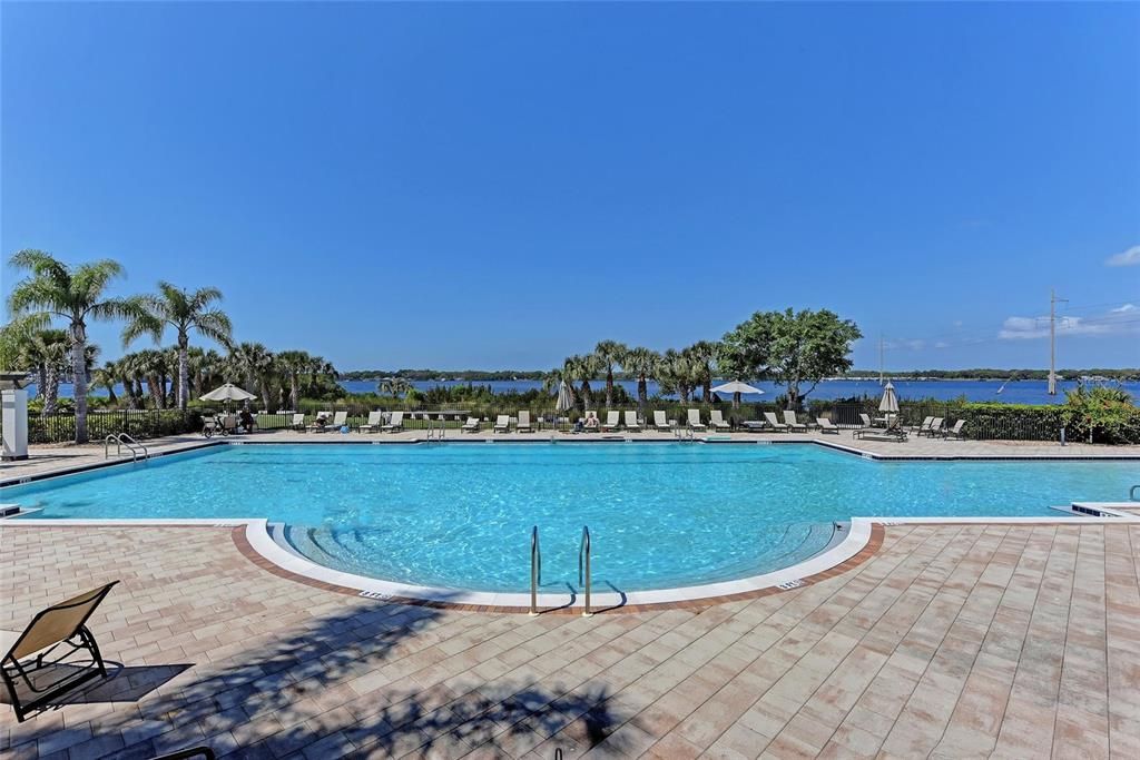 For Sale: $535,000 (3 beds, 2 baths, 1748 Square Feet)