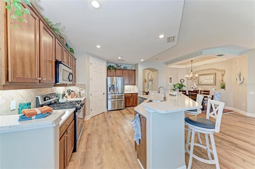 For Sale: $535,000 (3 beds, 2 baths, 1748 Square Feet)