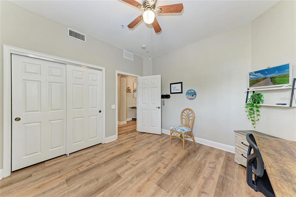 For Sale: $535,000 (3 beds, 2 baths, 1748 Square Feet)
