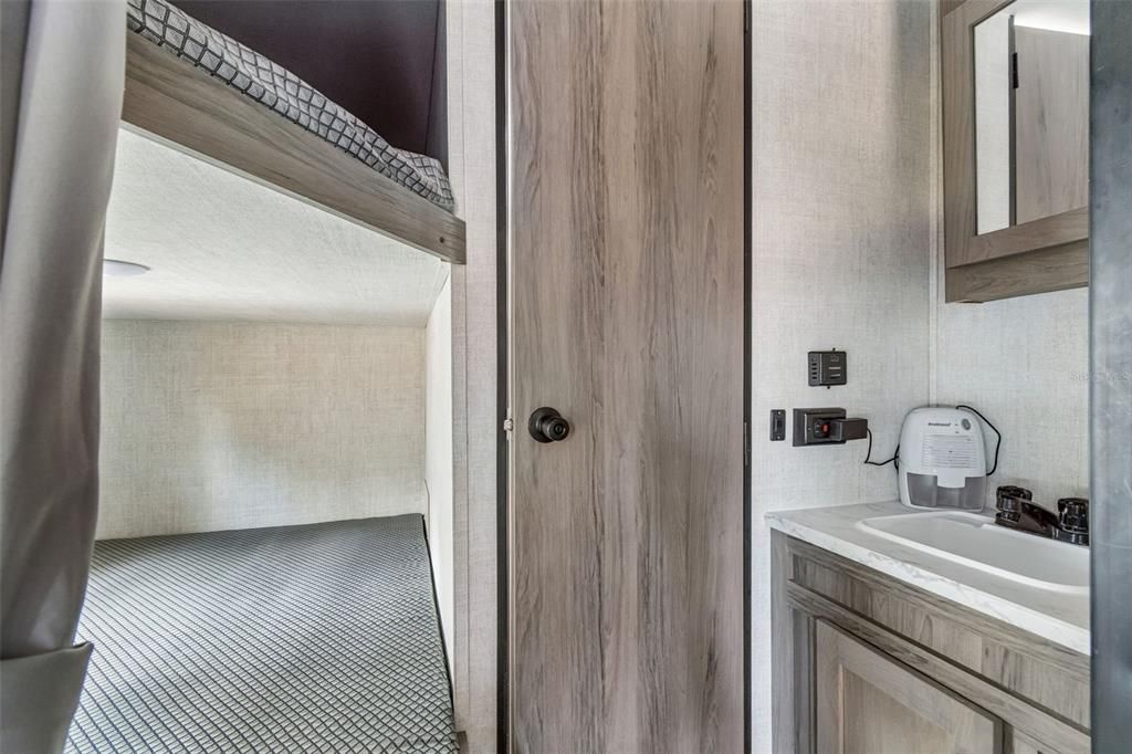 En Venta: $239,900 (2 camas, 2 baños, 746 Pies cuadrados)