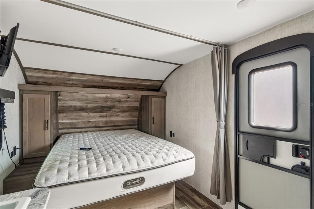 En Venta: $239,900 (2 camas, 2 baños, 746 Pies cuadrados)