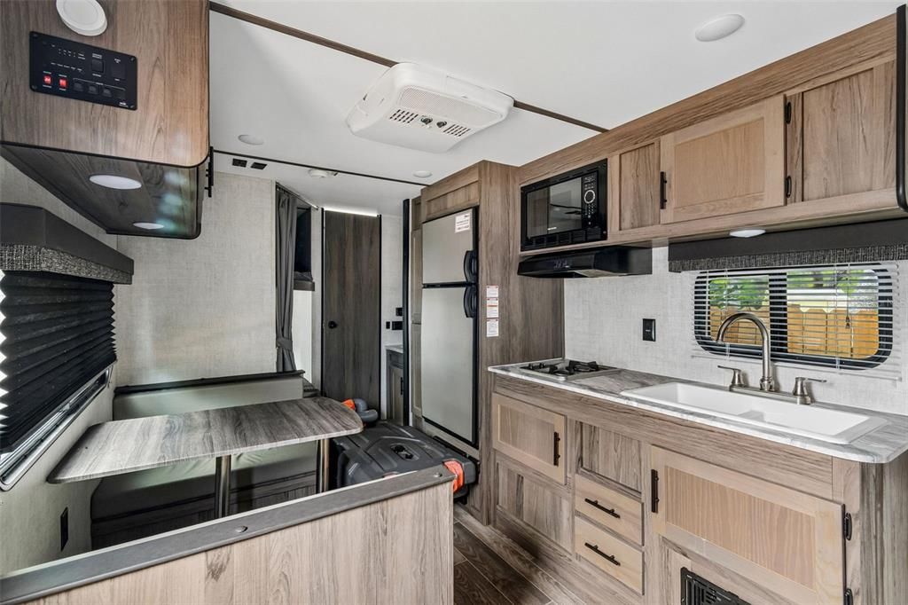 En Venta: $239,900 (2 camas, 2 baños, 746 Pies cuadrados)