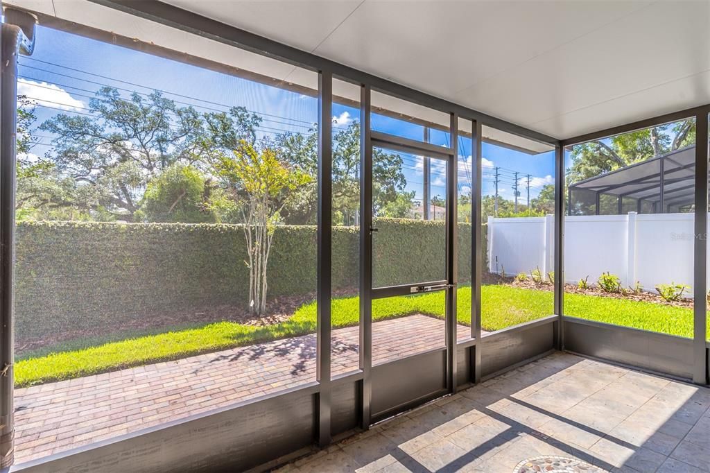For Rent: $3,500 (3 beds, 2 baths, 1558 Square Feet)