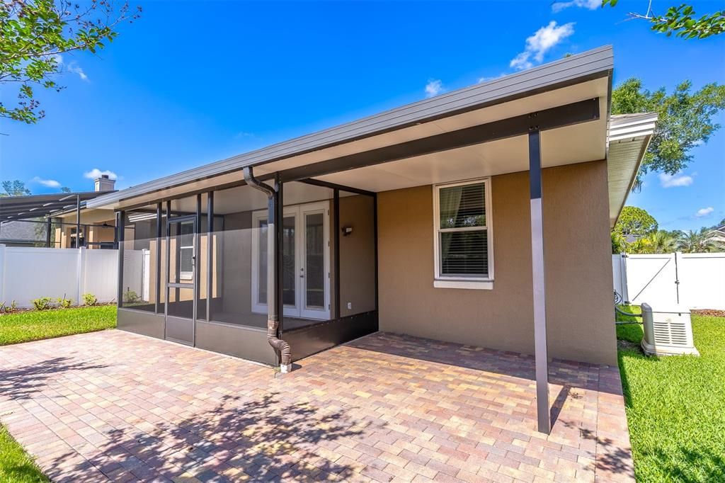 For Rent: $3,500 (3 beds, 2 baths, 1558 Square Feet)