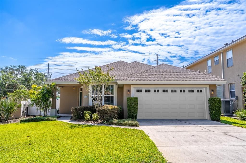 For Rent: $3,500 (3 beds, 2 baths, 1558 Square Feet)