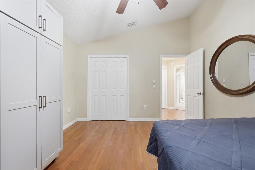 For Sale: $425,000 (3 beds, 2 baths, 1838 Square Feet)