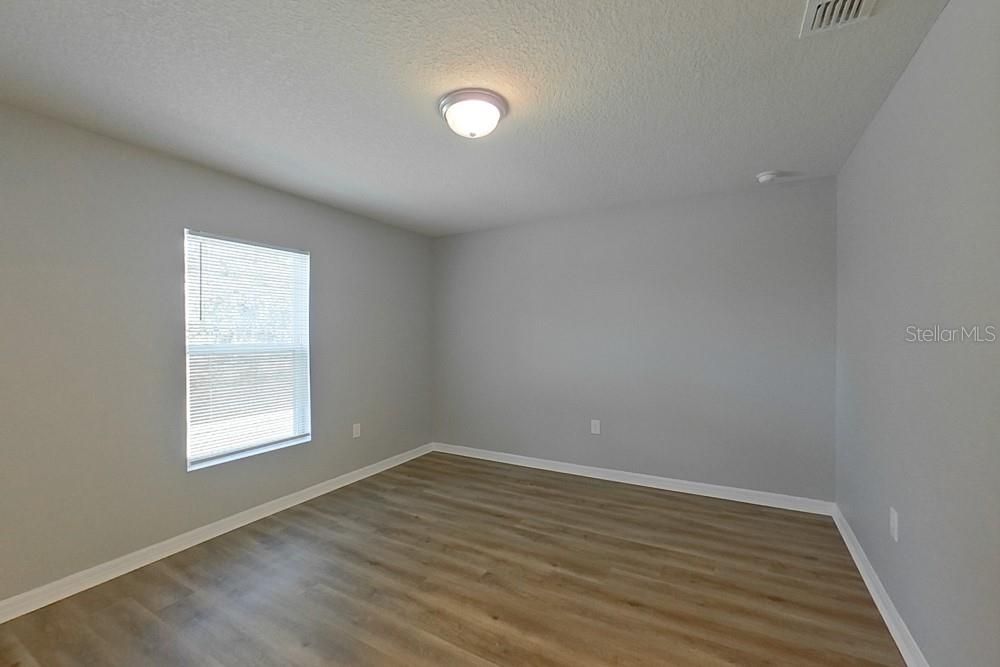 For Rent: $1,795 (4 beds, 2 baths, 1449 Square Feet)