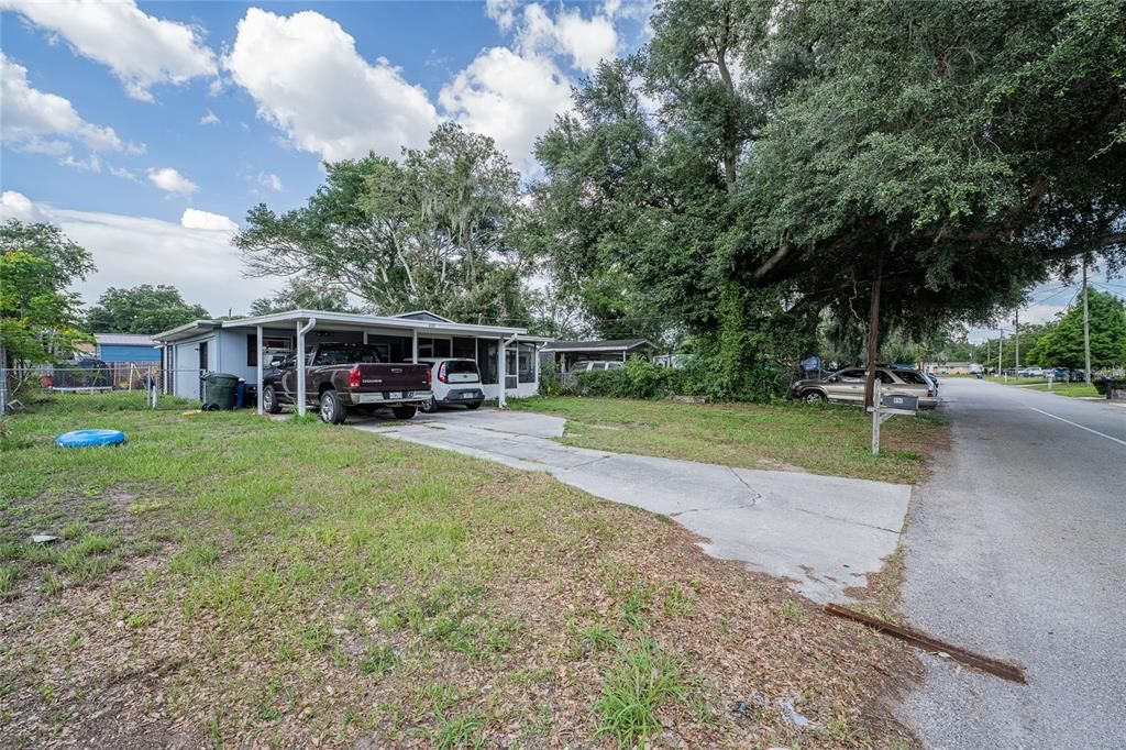 For Sale: $189,000 (4 beds, 1 baths, 840 Square Feet)