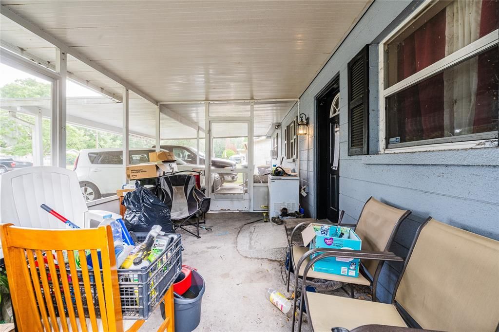 For Sale: $189,000 (4 beds, 1 baths, 840 Square Feet)