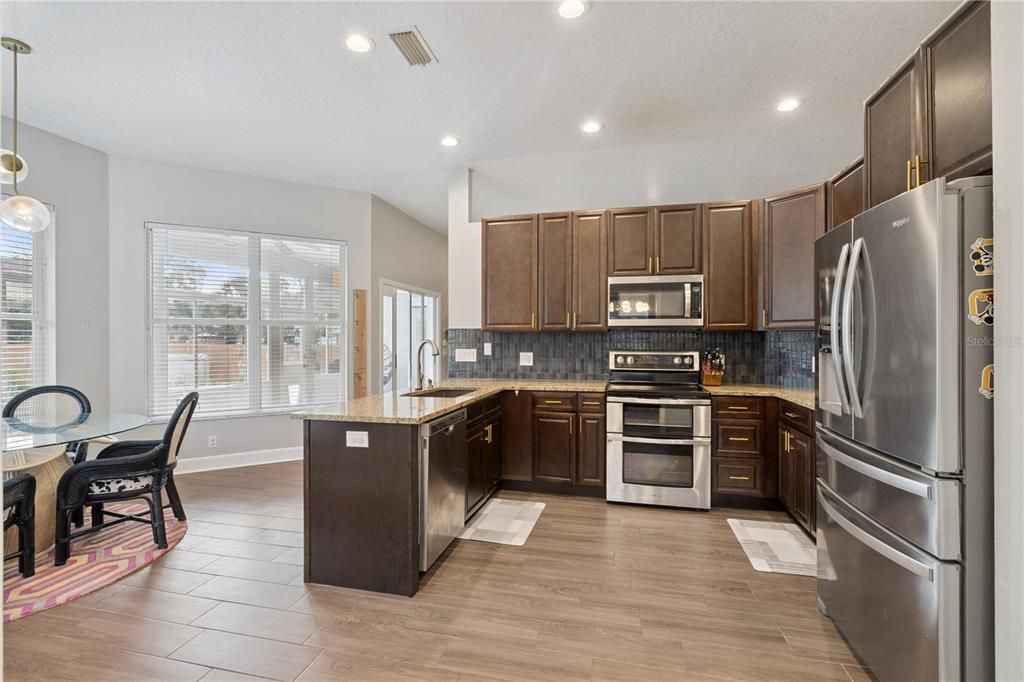 Active With Contract: $624,900 (4 beds, 3 baths, 2991 Square Feet)