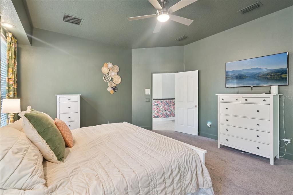 Active With Contract: $624,900 (4 beds, 3 baths, 2991 Square Feet)