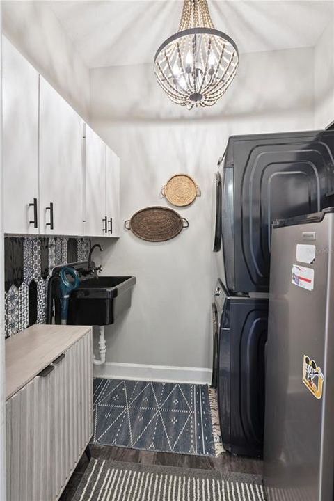 Active With Contract: $624,900 (4 beds, 3 baths, 2991 Square Feet)