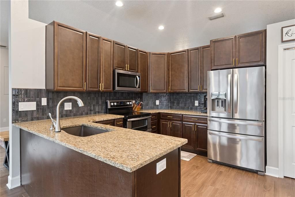 Active With Contract: $624,900 (4 beds, 3 baths, 2991 Square Feet)