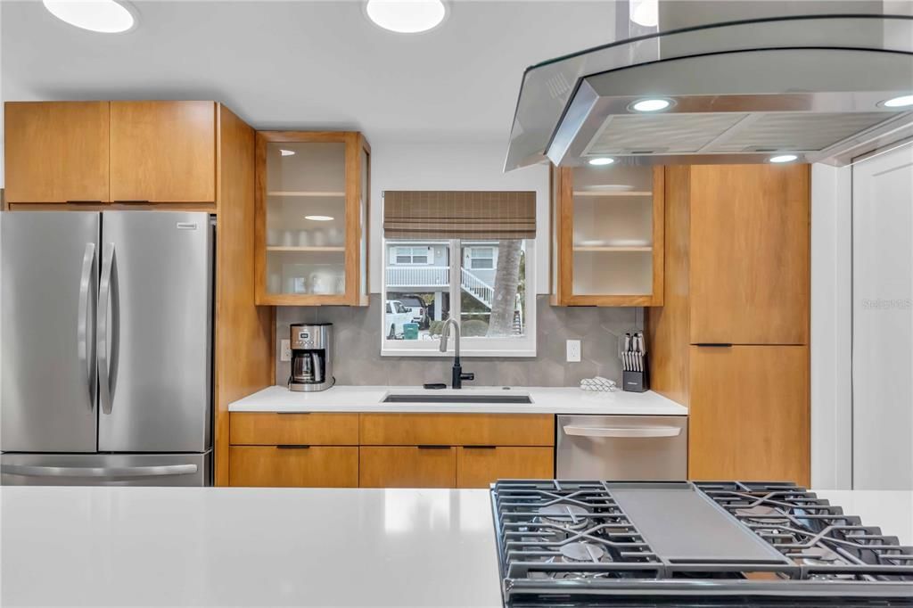 For Sale: $1,550,000 (3 beds, 2 baths, 1502 Square Feet)