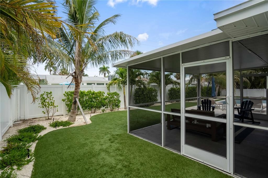 For Sale: $1,550,000 (3 beds, 2 baths, 1502 Square Feet)