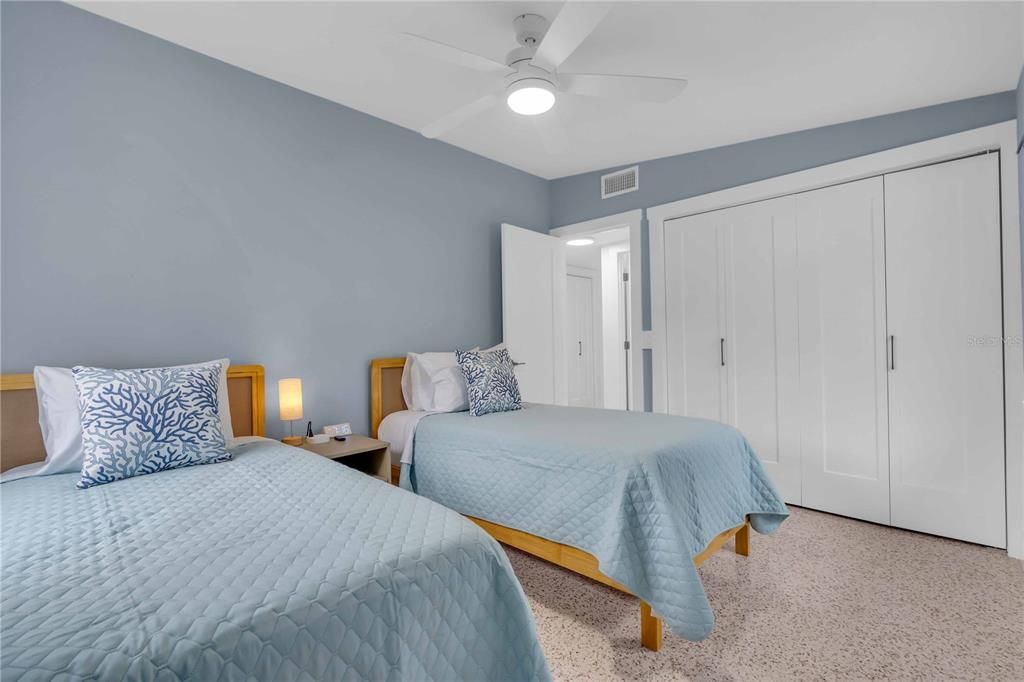 For Sale: $1,550,000 (3 beds, 2 baths, 1502 Square Feet)