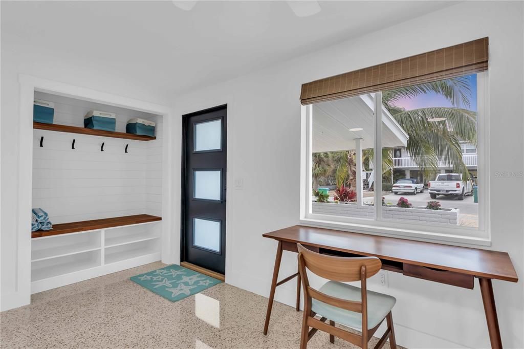 For Sale: $1,550,000 (3 beds, 2 baths, 1502 Square Feet)