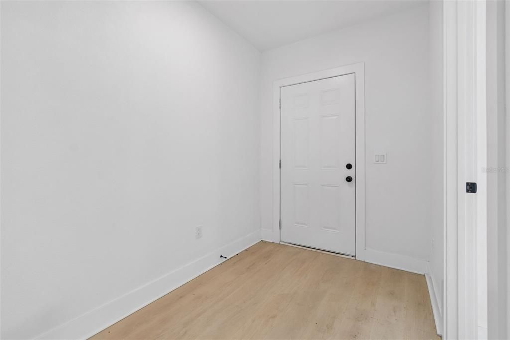 For Rent: $1,850 (4 beds, 2 baths, 1362 Square Feet)