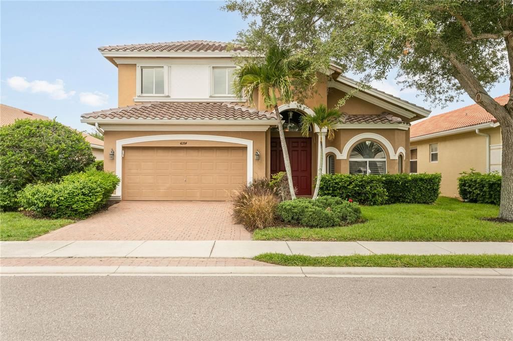 For Sale: $405,000 (3 beds, 2 baths, 2354 Square Feet)