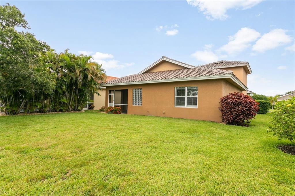 For Sale: $405,000 (3 beds, 2 baths, 2354 Square Feet)