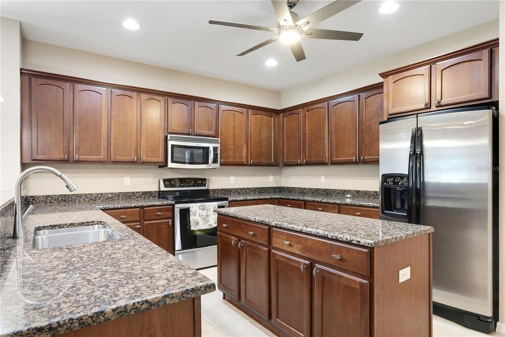 For Sale: $405,000 (3 beds, 2 baths, 2354 Square Feet)