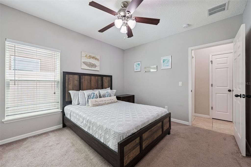For Sale: $620,000 (5 beds, 3 baths, 2635 Square Feet)