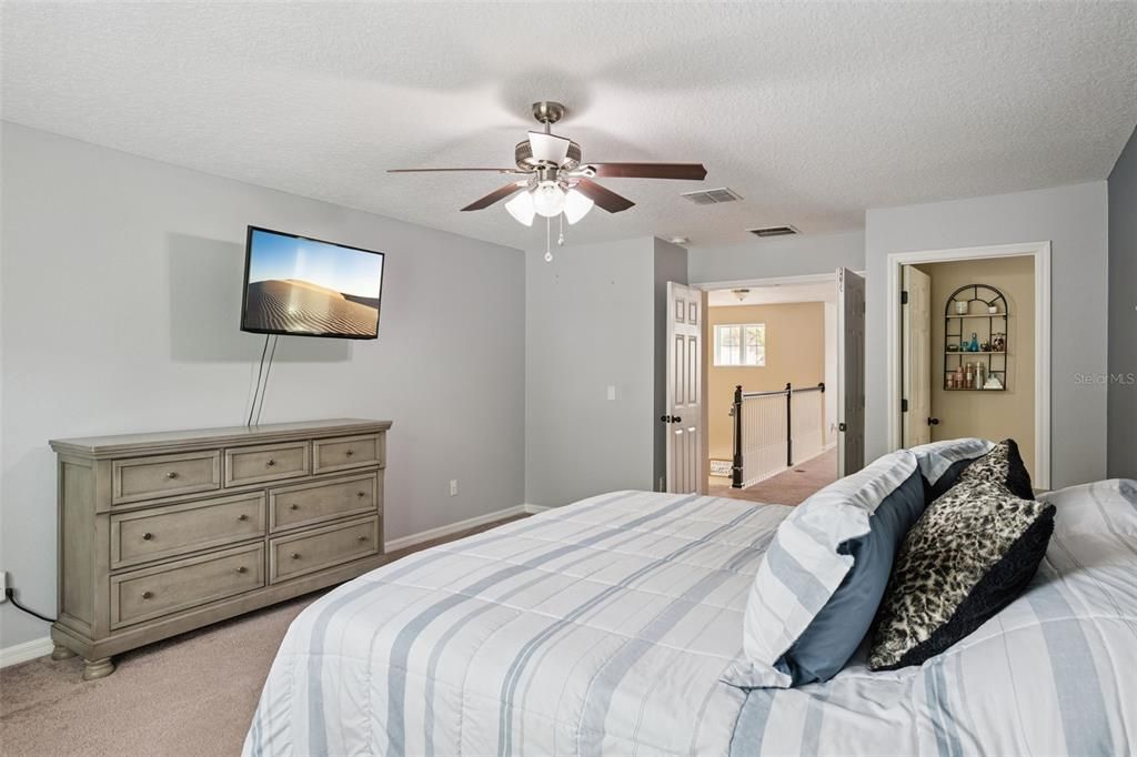 For Sale: $620,000 (5 beds, 3 baths, 2635 Square Feet)