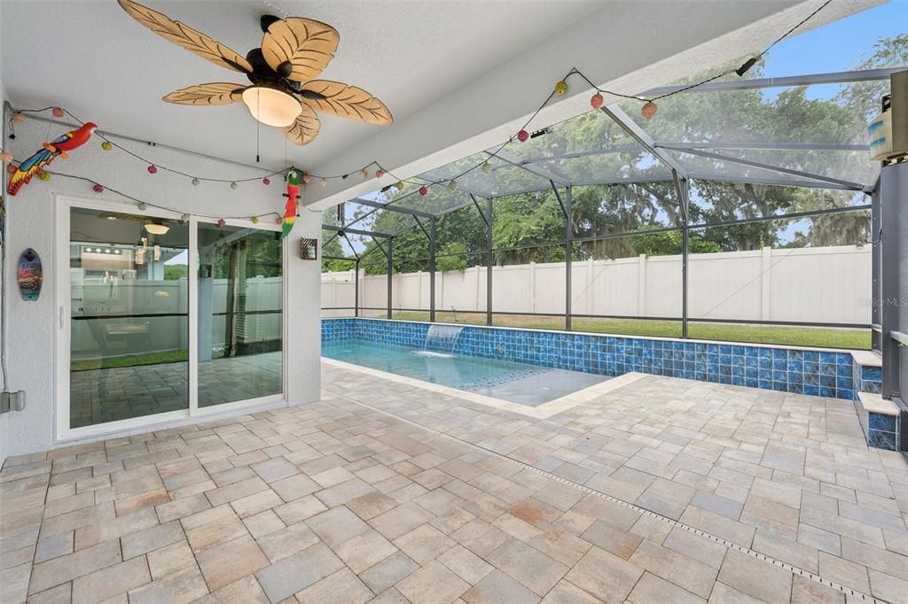 For Sale: $620,000 (5 beds, 3 baths, 2635 Square Feet)