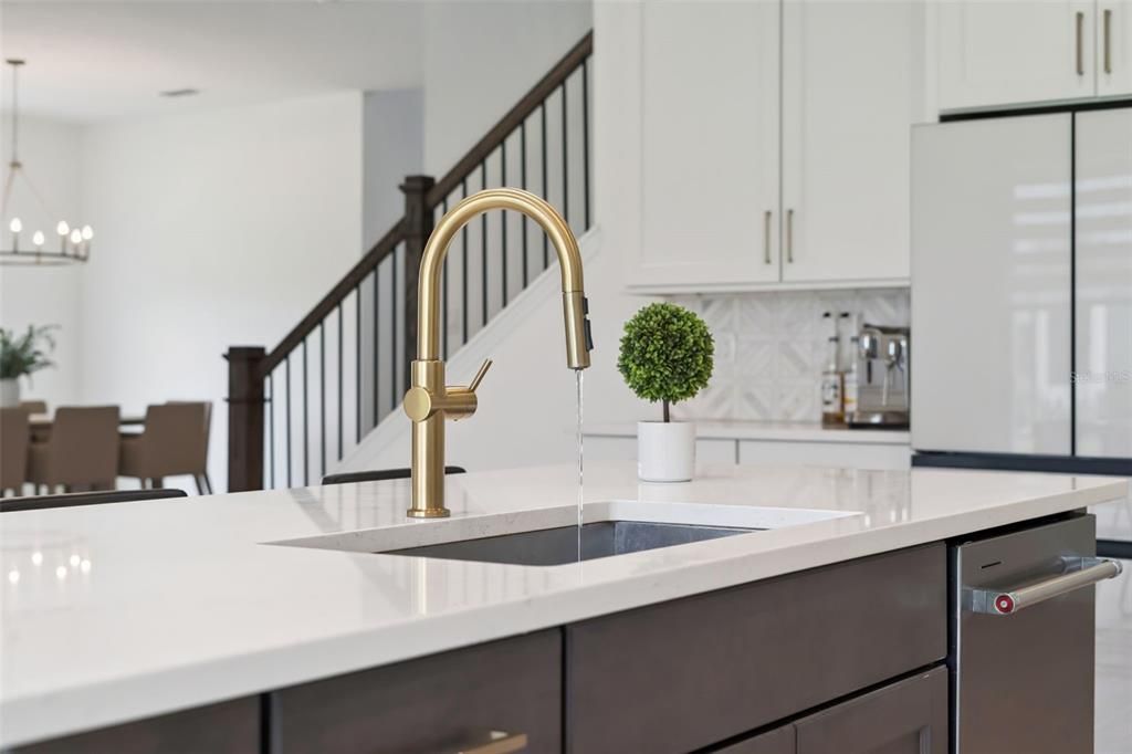 For Sale: $978,800 (5 beds, 4 baths, 3606 Square Feet)