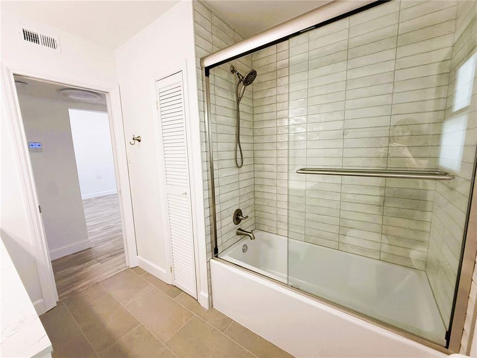 For Rent: $4,995 (3 beds, 2 baths, 1754 Square Feet)