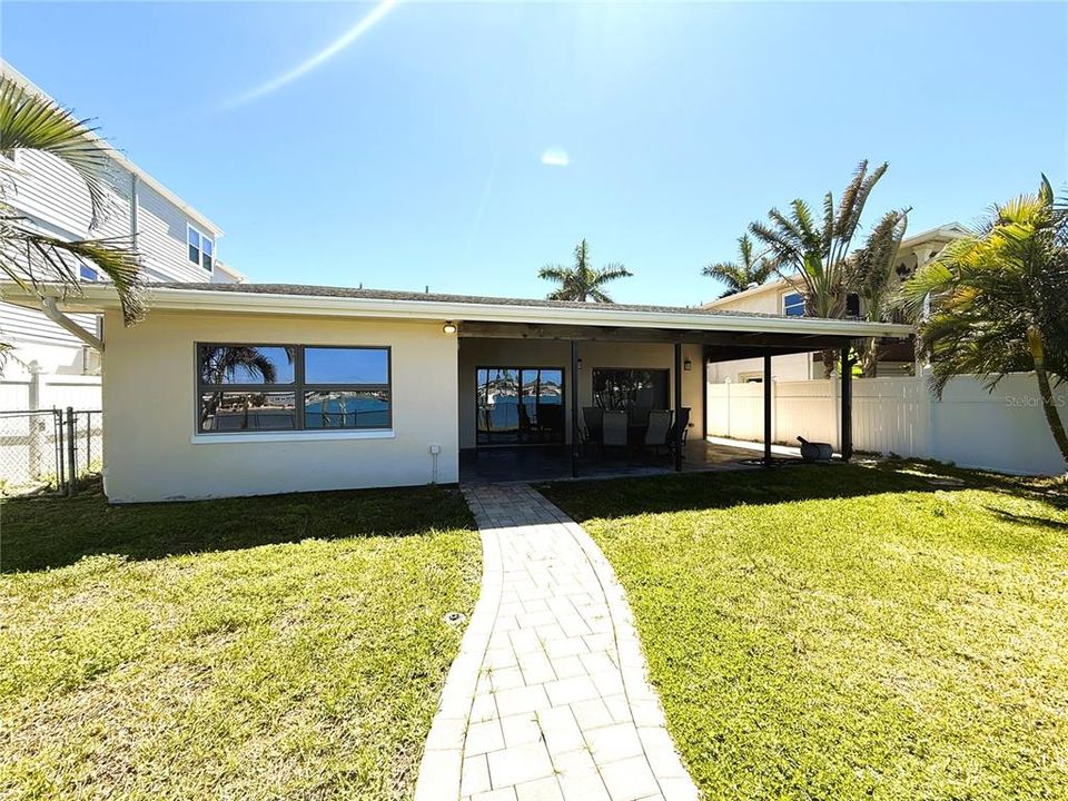 For Rent: $4,995 (3 beds, 2 baths, 1754 Square Feet)