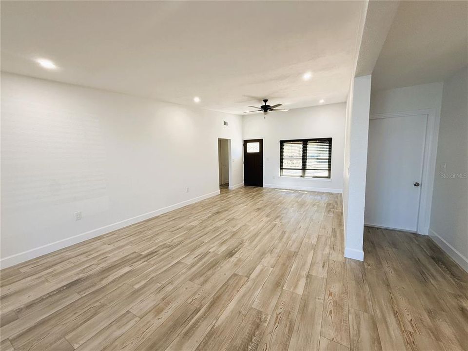 For Rent: $4,995 (3 beds, 2 baths, 1754 Square Feet)