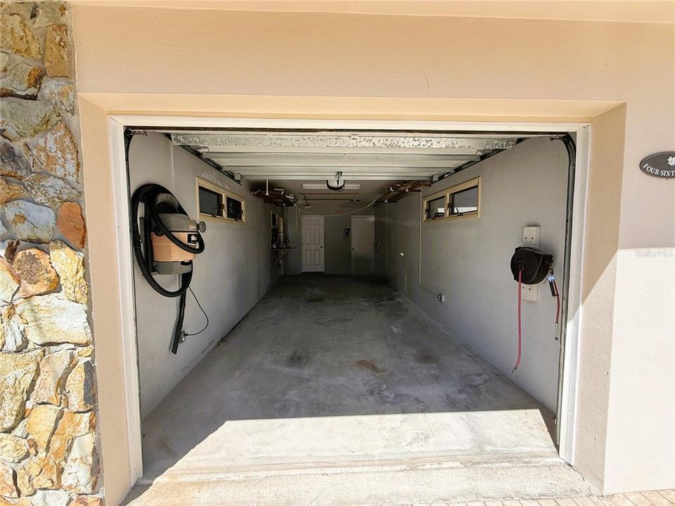 For Rent: $4,995 (3 beds, 2 baths, 1754 Square Feet)