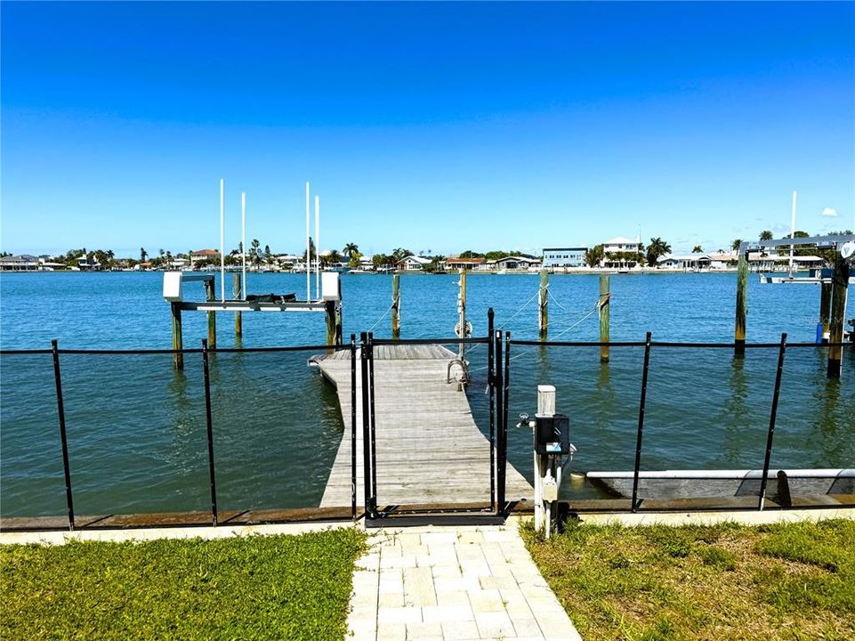 For Rent: $4,995 (3 beds, 2 baths, 1754 Square Feet)