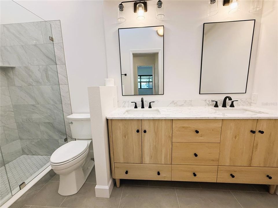 For Rent: $4,995 (3 beds, 2 baths, 1754 Square Feet)
