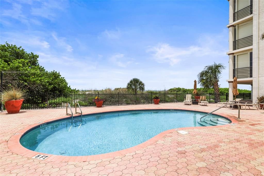 For Sale: $1,650,000 (3 beds, 3 baths, 2455 Square Feet)