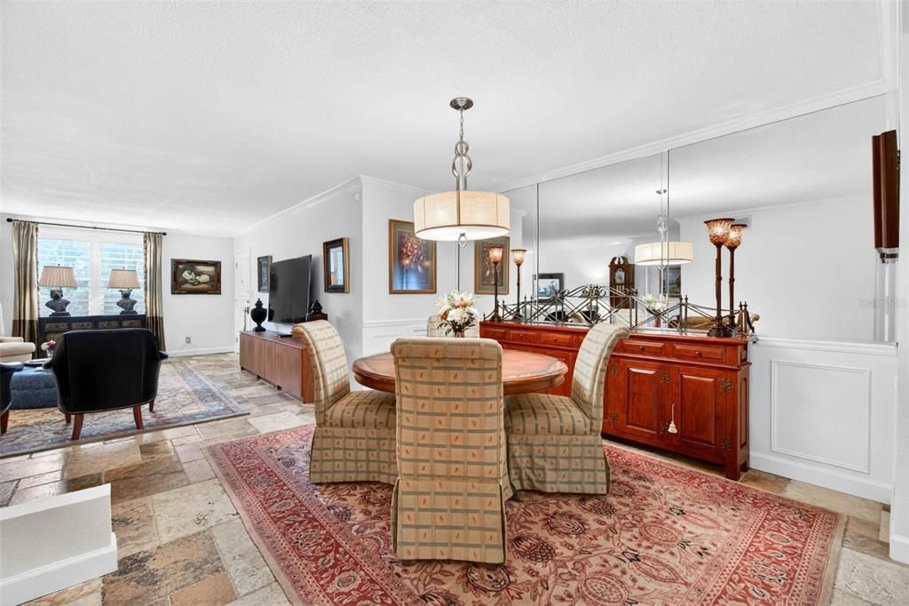 For Sale: $385,000 (2 beds, 2 baths, 1600 Square Feet)
