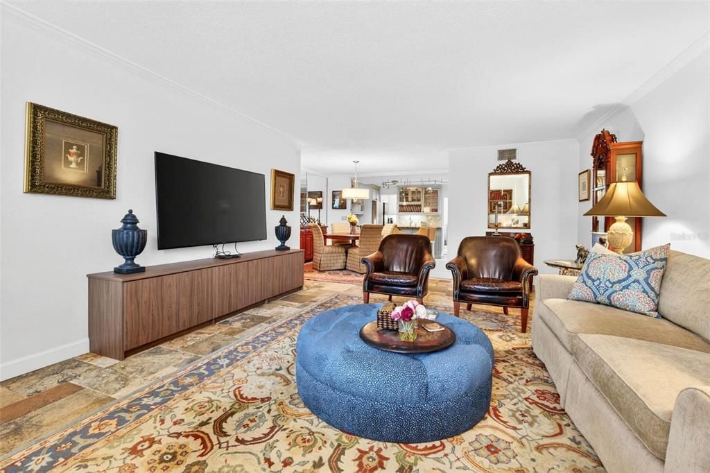 For Sale: $385,000 (2 beds, 2 baths, 1600 Square Feet)