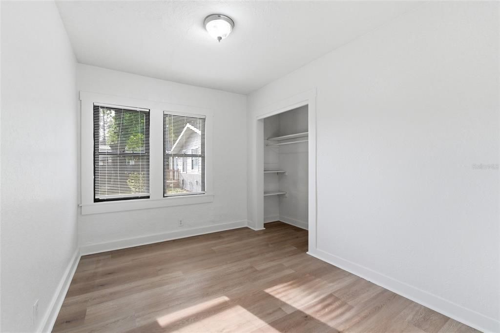 В аренду: $2,700 (4 спален, 2 ванн, 1232 Квадратных фут)