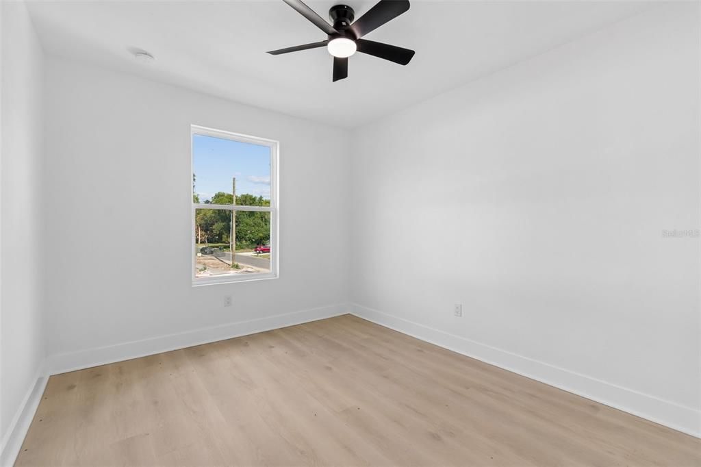 For Rent: $1,850 (4 beds, 2 baths, 1362 Square Feet)
