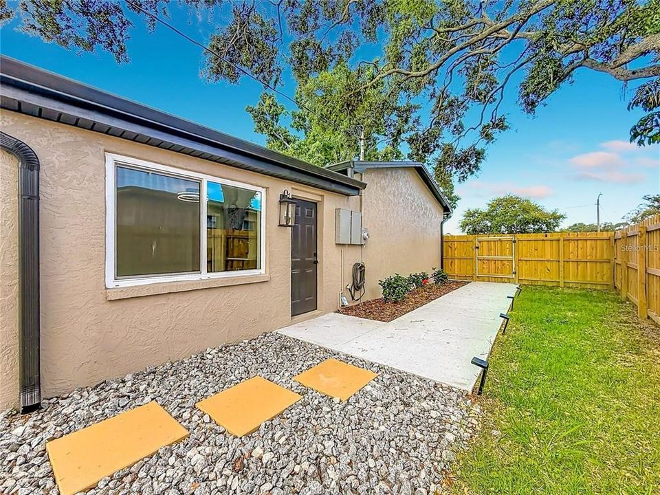 For Sale: $599,999 (4 beds, 3 baths, 1840 Square Feet)