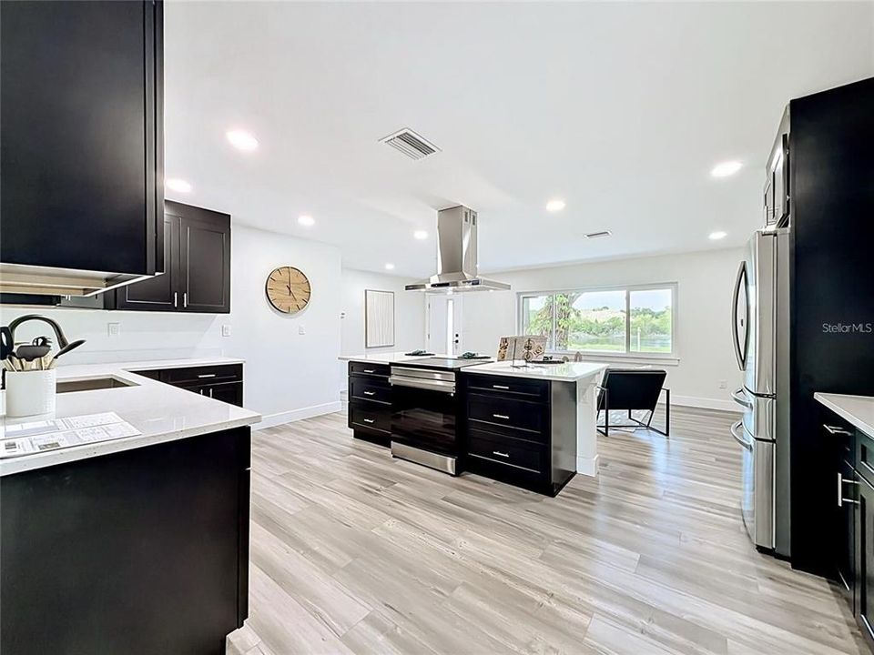 For Sale: $599,999 (4 beds, 3 baths, 1840 Square Feet)