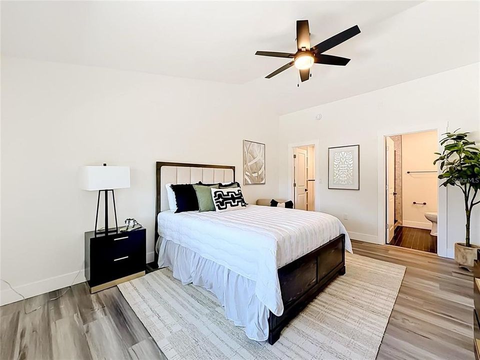 For Sale: $599,999 (4 beds, 3 baths, 1840 Square Feet)
