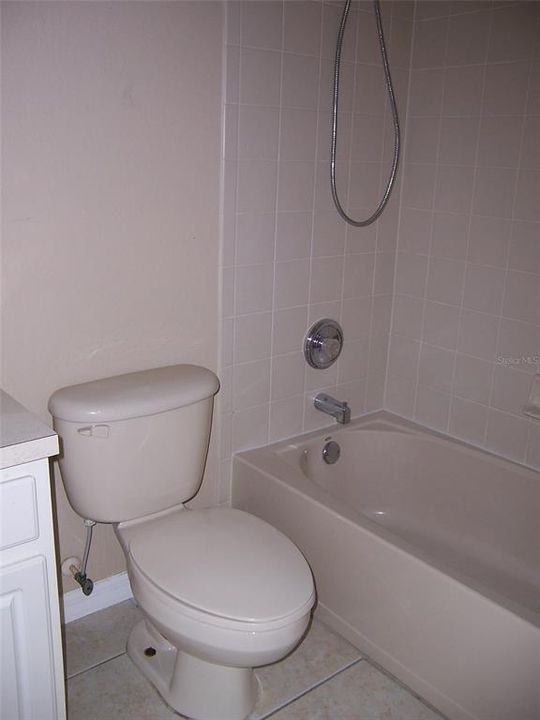 В аренду: $2,595 (4 спален, 2 ванн, 2154 Квадратных фут)