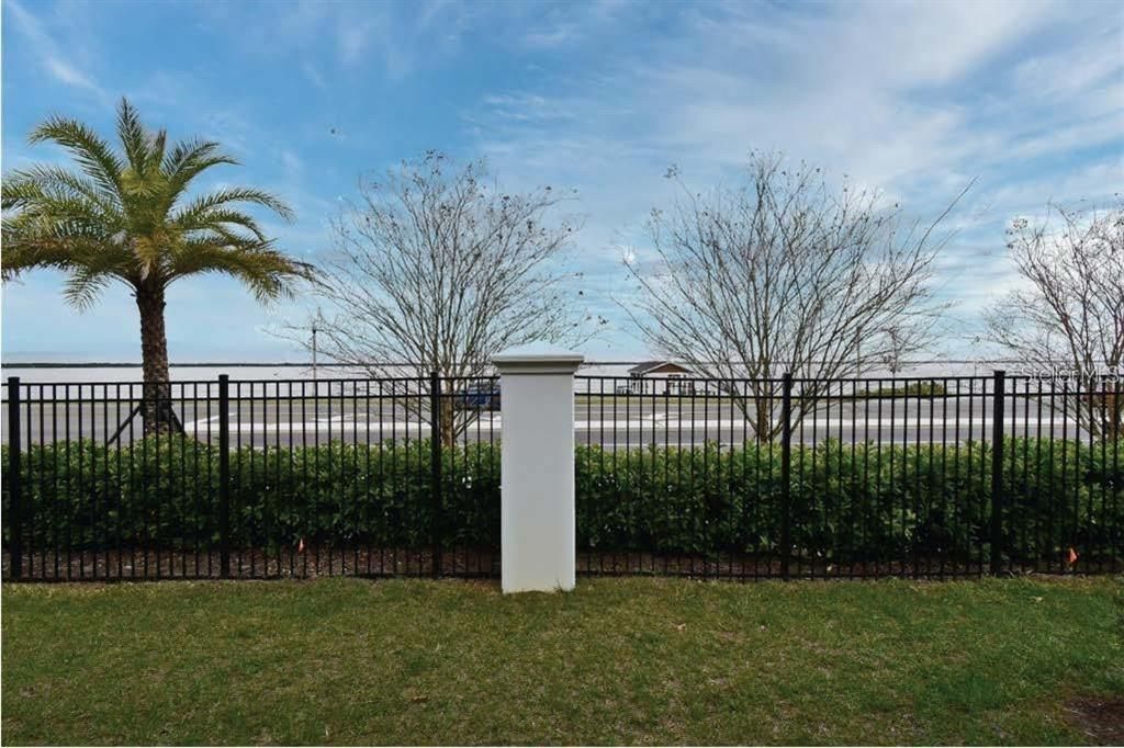 For Sale: $474,500 (3 beds, 2 baths, 1544 Square Feet)