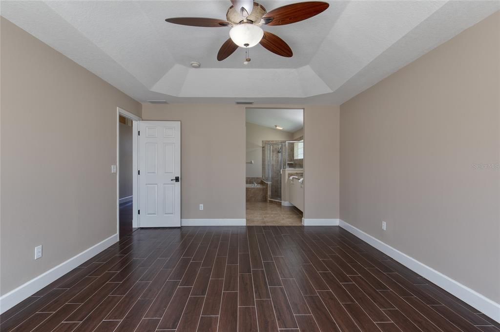 For Sale: $389,000 (3 beds, 2 baths, 1950 Square Feet)