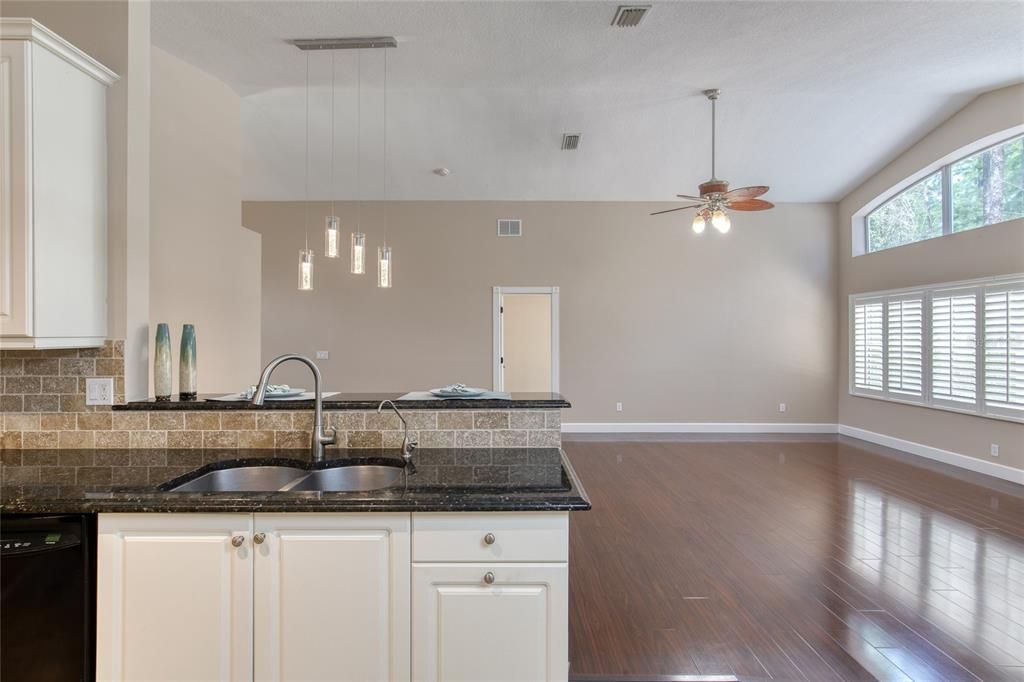 For Sale: $389,000 (3 beds, 2 baths, 1950 Square Feet)
