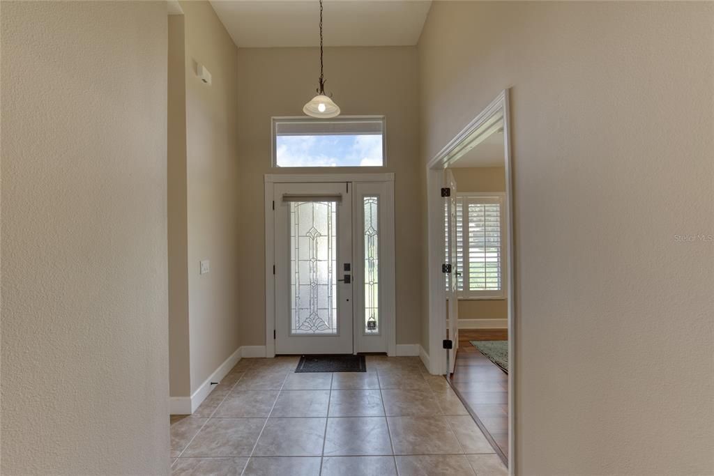 For Sale: $389,000 (3 beds, 2 baths, 1950 Square Feet)